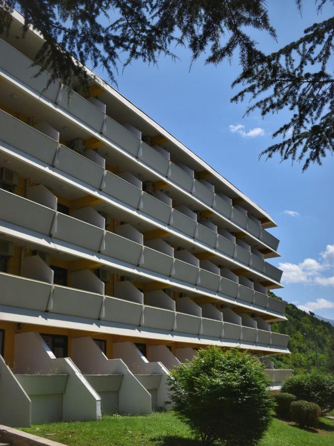 Hotel Tourist - Metropol Lake Resort オフリド エクステリア 写真