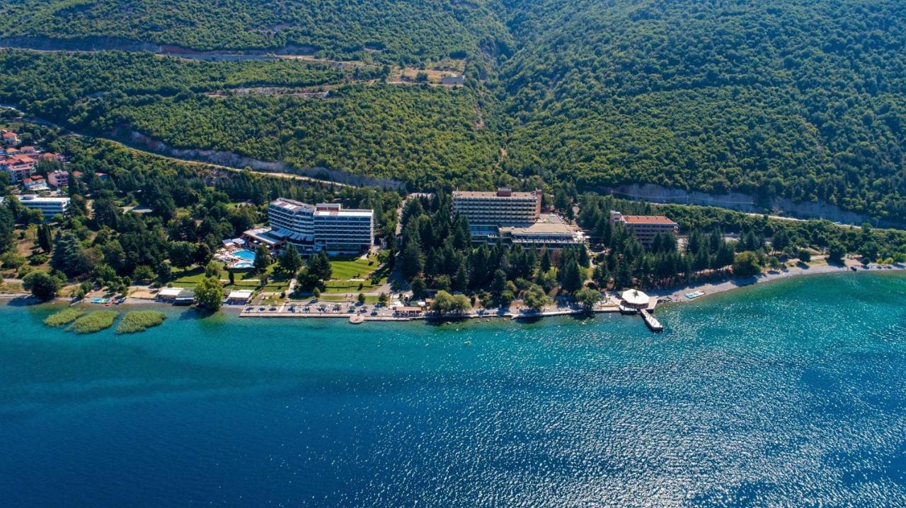 Hotel Tourist - Metropol Lake Resort オフリド エクステリア 写真