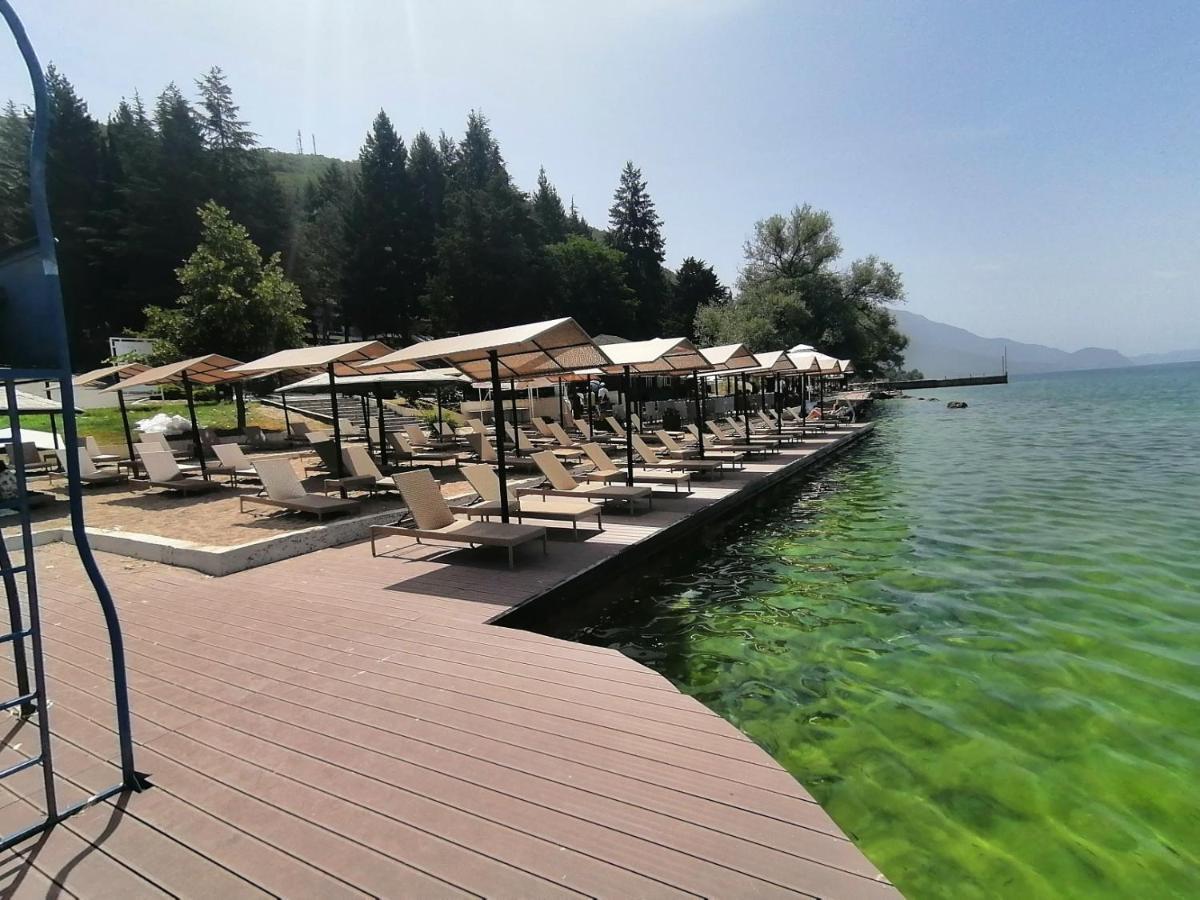 Hotel Tourist - Metropol Lake Resort オフリド エクステリア 写真