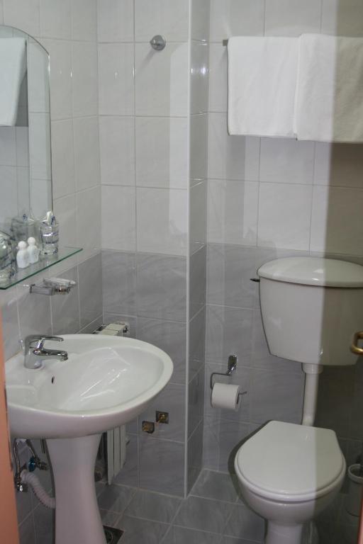 Hotel Tourist - Metropol Lake Resort オフリド 部屋 写真